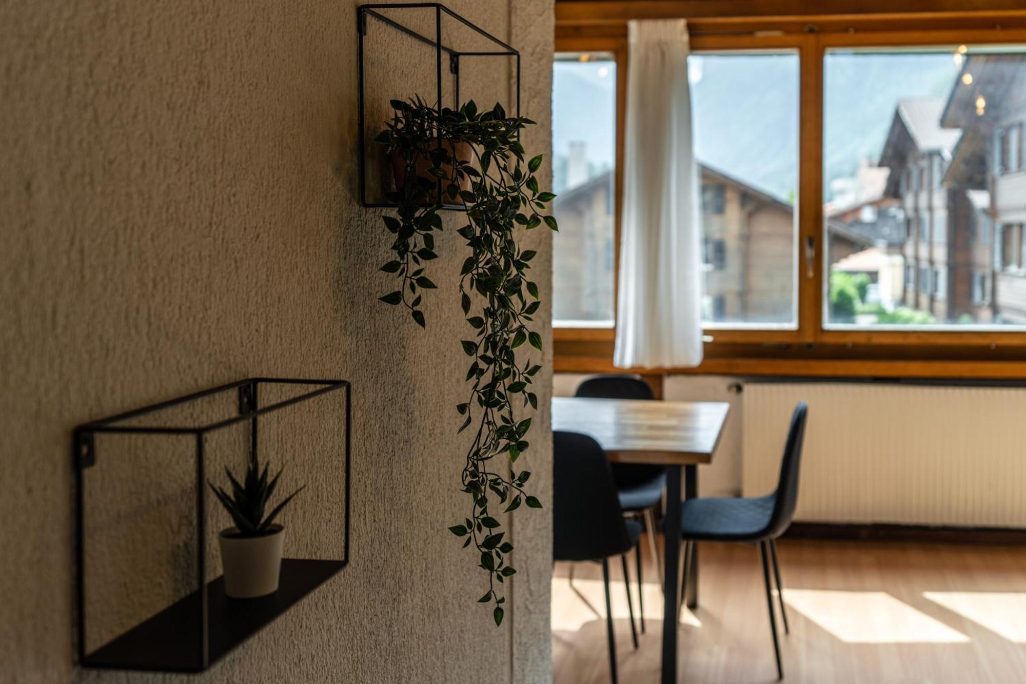 Jungfrau-View Apartment, Terrace & Free Parking ヴィルダースヴィル エクステリア 写真